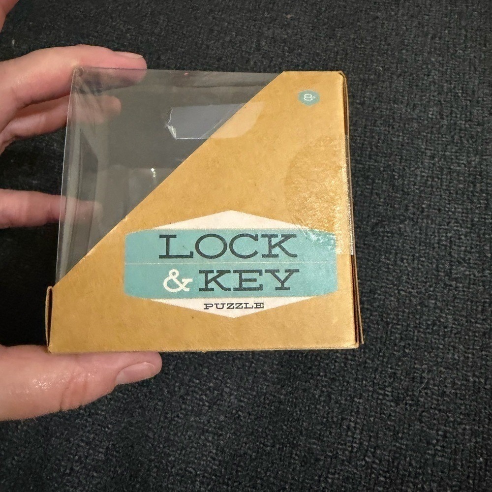 NWT Lock & Key Puzzle new, games, fun, gifts, mind game brain teaser fun - Picture 3 of 6